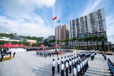 澳门特区政府举行升旗仪式和酒会庆祝新中国成立73周年 