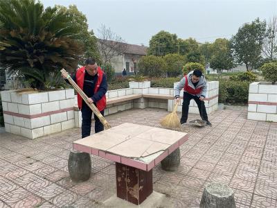 小河镇：情暖福利院 志愿者在行动