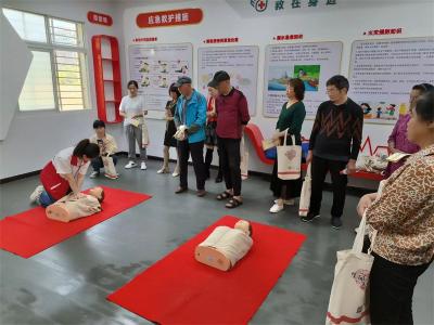 宜城红十字会应急救护知识进社区