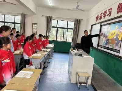 南营街道土城小学：共创文明校园 齐作文明使者