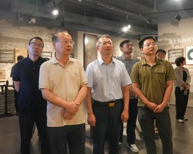 民革武汉市委会来宜开展主题教育 参观张自忠将军纪念馆