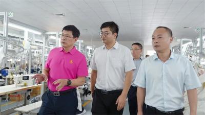 王迪调研重点企业时强调：优化服务促发展 守牢底线稳增长