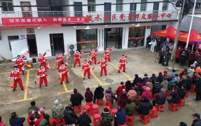 流水镇流水社区：邻里欢聚庆腊八 温情流淌暖寒冬