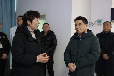 宜城市领导到重点场所开展节前安全生产检查