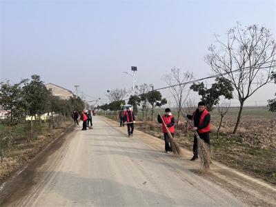 雷河镇：清洁家园迎新春 文明实践暖人心