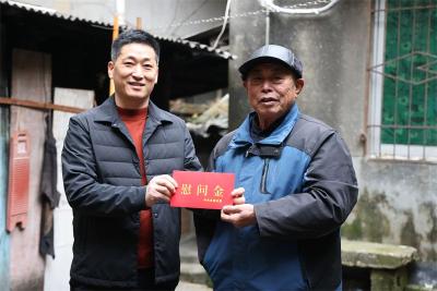 宜城市领导到鄢城街道开展春节走访慰问活动