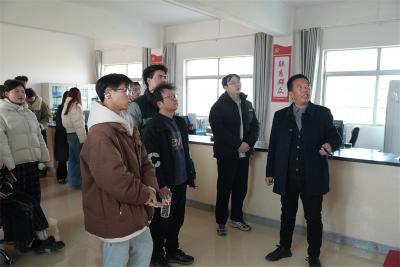 宜城市疾控中心开展春节走访慰问退休老干部、老党员活动