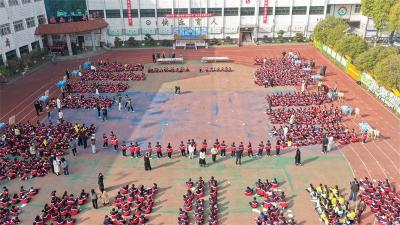 南街小学举办第三届科技节活动 