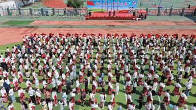 西街小学举办“成童礼”：告别童年 感恩立志