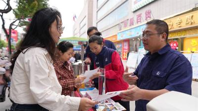 宜城开展“5·20世界计量日”集中宣传活动