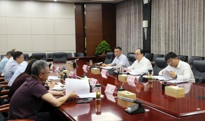 宜城市委常委会举行树立和践行正确政绩观学习教育专题学习研讨会