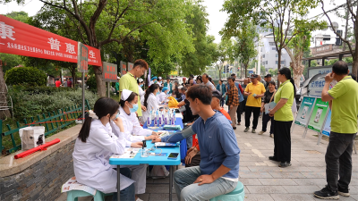 宜城市疾控中心开展碘缺乏病防治宣传活动