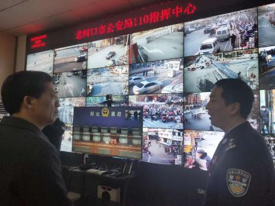 王燮耀走访慰问一线干部职工