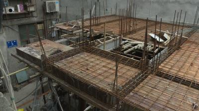 胜利路一违法建筑被拆除