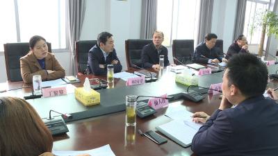 张学林：建立常态化调度机制 突破重点项目的要素瓶颈