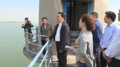 王燮耀调研河湖长制及防汛抗旱工作落实情况