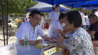 襄阳市中医药专家来我市开展走基层系列活动