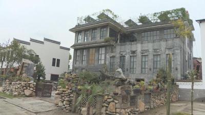 张学林深入西关村汉江奇石非遗文化产业园现场办公