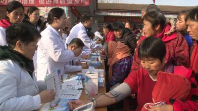 市一医院：健康扶贫 送医送到家门口