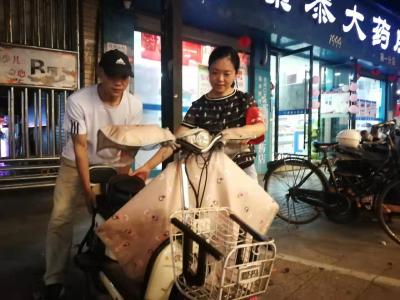 参与迎大庆 保军运志愿服务活动  营造良好文明礼仪氛围