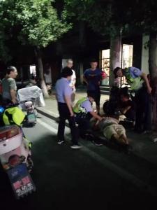 我中心（台）志愿者参与“迎大庆 保军运”志愿服务活动