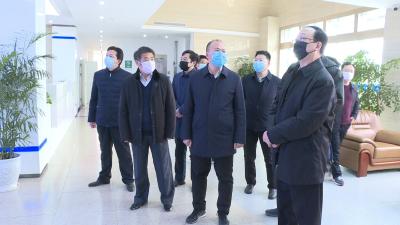 襄阳市领导来我市检查疫情防控物资储备情况