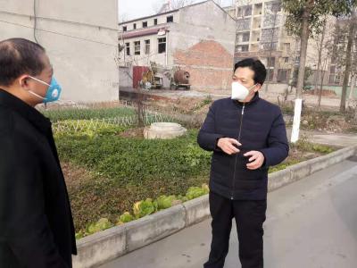 王燮耀暗访督导基层疫情防控工作