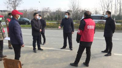 王燮耀：以更高标准、更大力度、更严要求落实防控措施