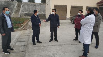 王燮耀检查隔离留观场所改建工作