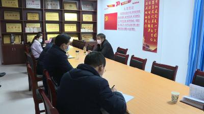 襄阳市委第六督导组召开疫情防控督导问题反馈会