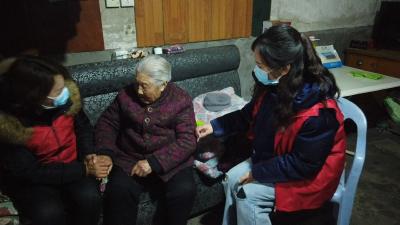 滨江社区：筑起温暖防线 携手共战疫情