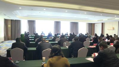 张学林主持召开市委常委会（扩大）会议