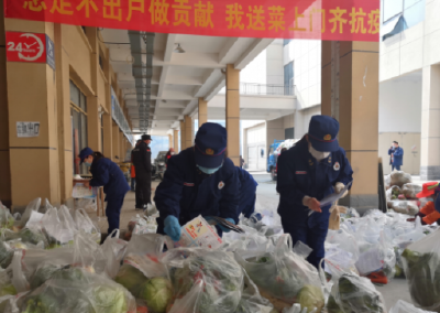 传承雷锋精神 老河口消防志愿服务暖人心