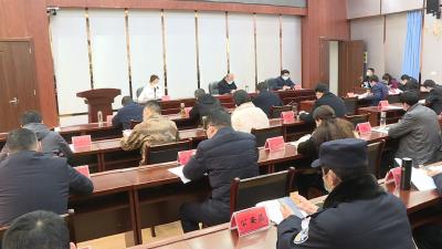 市疫情防控指挥部召开调度会