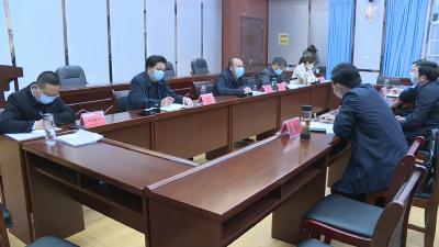 市疫情防控指挥部召开调度会
