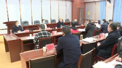 市疫情防控指挥部召开调度会