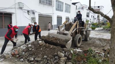 三岔路社区：开展爱国卫生运动 清除城乡卫生死角