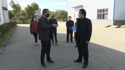 王燮耀调研企业复工复产工作
