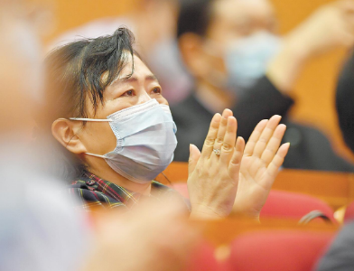 英雄故事感动英雄之城
