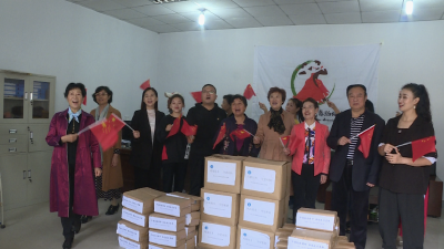 市体育舞蹈协会向文化艺术机构捐赠抗疫物资