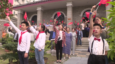 快闪迎国庆  礼颂新时代