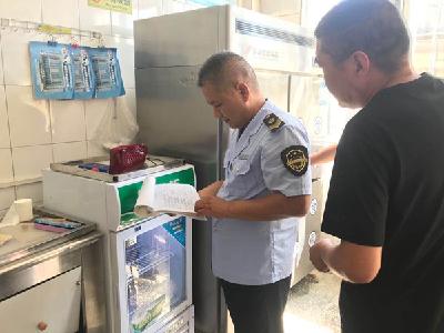 老河口：排查食品安全风险隐患 保障学校师生食品安全