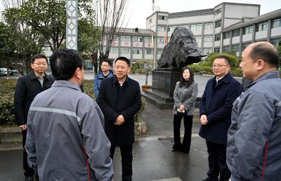 冯玉强郭章新调研企业复工复产工作 