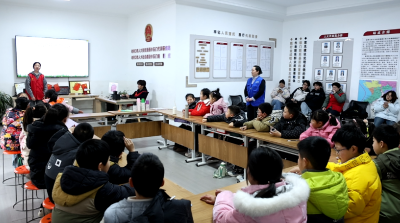 垃圾分类 “趣” 实践 青春护航 “绿” 家园