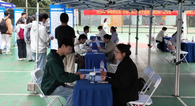 我市20家重点企业携247个优质岗位赴汉揽才