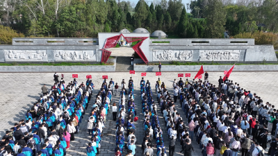 清明寄哀思 英烈永铭记