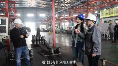 工友小马：用镜头架“桥梁” 让好工作“看得见”