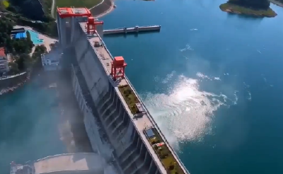 这个五一，来丹江口揽绿游水听歌，夜游逛吃 