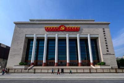 如何理解习近平党建思想的首个“坚持”？