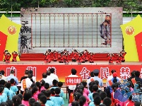 保康县举办“勿忘历史硝烟 强我中华少年”禁毒进校园大型活动